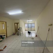 Flora Damansara for Rent 3 rooms partially furnished 