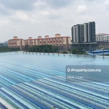 Unit comes with internet with LRT Facilities ( link bridge 3min walk )