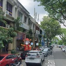 Ground floor shop lot for rent in Taman Desa