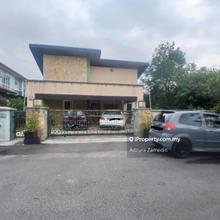 End Lot Fully Furnished 1.5 Storey Bungalow Taman Bangi Villa, Bangi