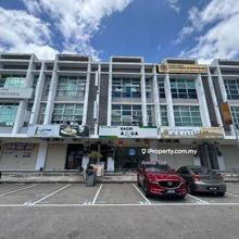 Desa Cemerlang/ 3 Storey Shoplot/ Intermediate Lot/ Hot Area 
