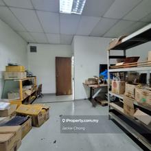 2 Storey Shop, OUG for rent