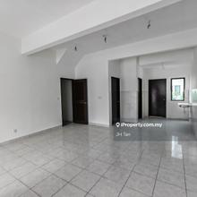 Iris Hillpark Double Storey For Rent !
