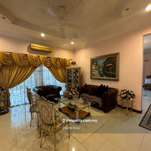 Kota damansara, D villa esquestrian Bungalow for Sale