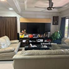 2 sty Corner unit in Seri Utama for rent