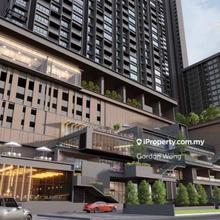 Freehold, 180m walking distance to LRT!