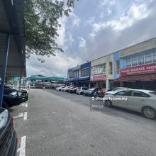 Intermediate lot - Freehold - Facing main road