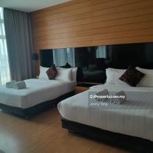 Located at strategic location, walking distance malls / LRT stations