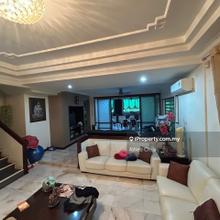 Strategic Location, Big Land Size Bungalow @ Bdc, Kuching.