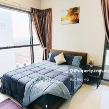 High floor corner unit, golf view, ample natural light