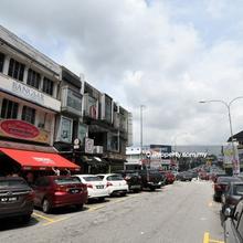 Prime 3 Storey Intermediate Commercial Shop in Jalan Telawi for Sale