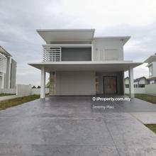Just Vacant Possession - 3 Sty Double Volume Bungalow 