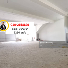 Big Size 2250 sqft !! Puncak Alam Jaya Shoplot For Rent