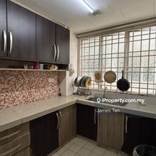 Freehold, Walking Distance to LRT, Renovated 