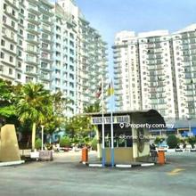 Full furnished facing bay view