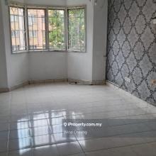Lower Floor With Lift Apartment 