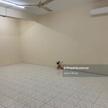 Terrace house for Sale