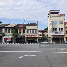 Jalan Sultan Iskandar Shop