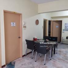Walking distance to LRT station