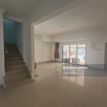 Sri Mawar, Bandar Utama 3 Storey Terraced for Rent