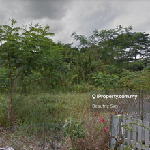 Beautiful bungalow land to build your dream home!