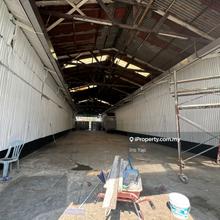 Bukit serdang , seri kembangan warehouse for rent 