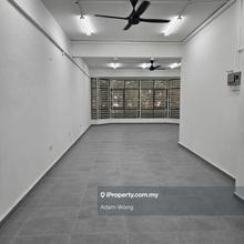 Facing Mainroad Renovated 3 Storey Shoplot Jalan Sekerat Taman Kampian