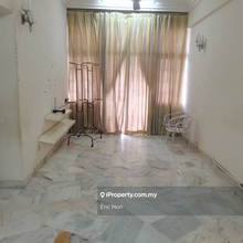 Selayang condo for rent (casa mila) kitchen top ,1 carpark