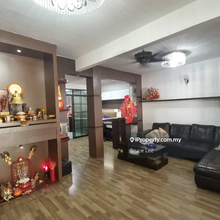 Renovated and extend Double Storey Terraces House ,Taman sultan