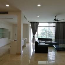 Luxury Freehold Condo in Kenny Hills Residences