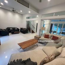 Strategic Location near Iskl, Embassies, Come with Private Lift&Patio