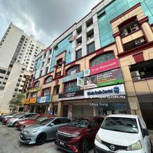 Pelangi Square , Facing Main Road , Bandar Utama , Kota Damansara