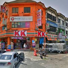 3-Storey Shop Lot Bandar Sungai Long For Rent