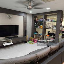 Super-link double storey house in Kelana Jaya, Petaling Jaya for sale