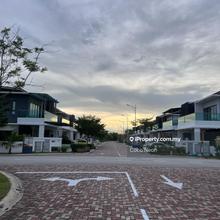 Semi-D house for Sale