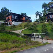 Janda Baik Elegance Surrounded by Nature Calm For Sale