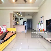 3 Parkings, Renovated & Furnished, Seaview, Corner Unit