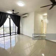 Nice 4/5 Bedrooms unit available! Ready to move condition! 