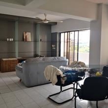 Corner unit with private balcony, near to MRT station near Tmn Tun