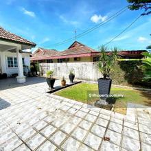 Spacious Bungalow @ Jalan Tanjung, Bukit Sentosa