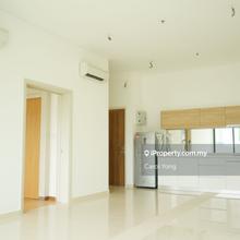 Tenanted SOHO Unit in Plaza Arkadia for Sale