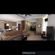 Semi dee Glenmarie Cove fully renovated for sale