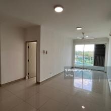 Walking Distances Lrt Ara Damansara, 1 Bedroom Studio, Big Living Room