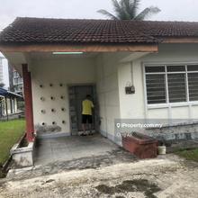 House is just a stone throw away from Kastam dept