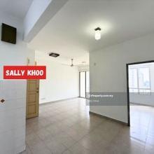 Putra Place Partly Renovated Well Maintained Unit Sale Near Queensbay 