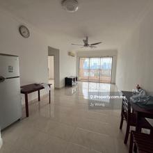 3 Room, 2 Parking, 1019sf