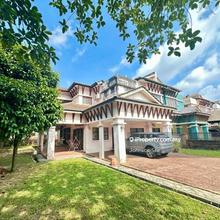 Below Market Value, 2 Storey Corner Lot with Huge Garden Land