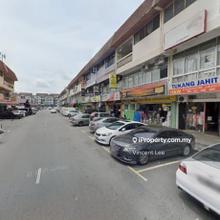 3sty Shop Lot for Rent at Taman Sri Serdang Seri Kembangan