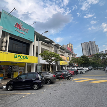 2.5 Storey Shop Freehold Sale