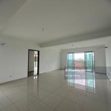 Ponderosa lakeside luxury apartment, sky landed unit for sale 